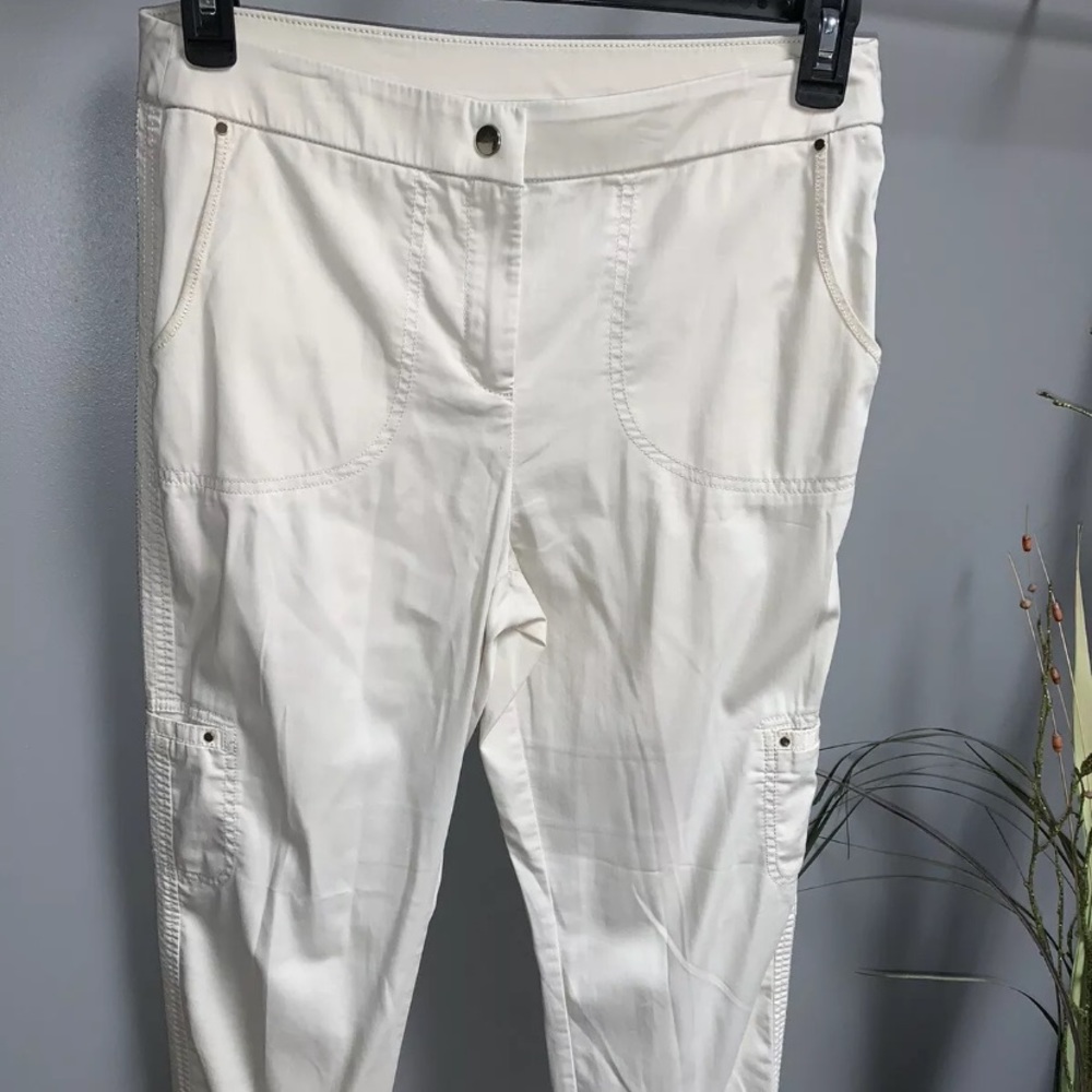 Chicos Sz 0R (US Sz 4‎ Reg) Cream with Trimmed Hem Ankle Pants NWOT